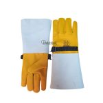 Sobre guantes de cuero